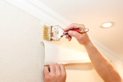 Pose de papier peint à Thiverny — revêtements muraux et toiles de verre